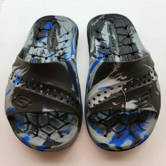 Kids Slip on Shoes/Slide Sandals in Black Grey & Blue - Picture 2 of 6